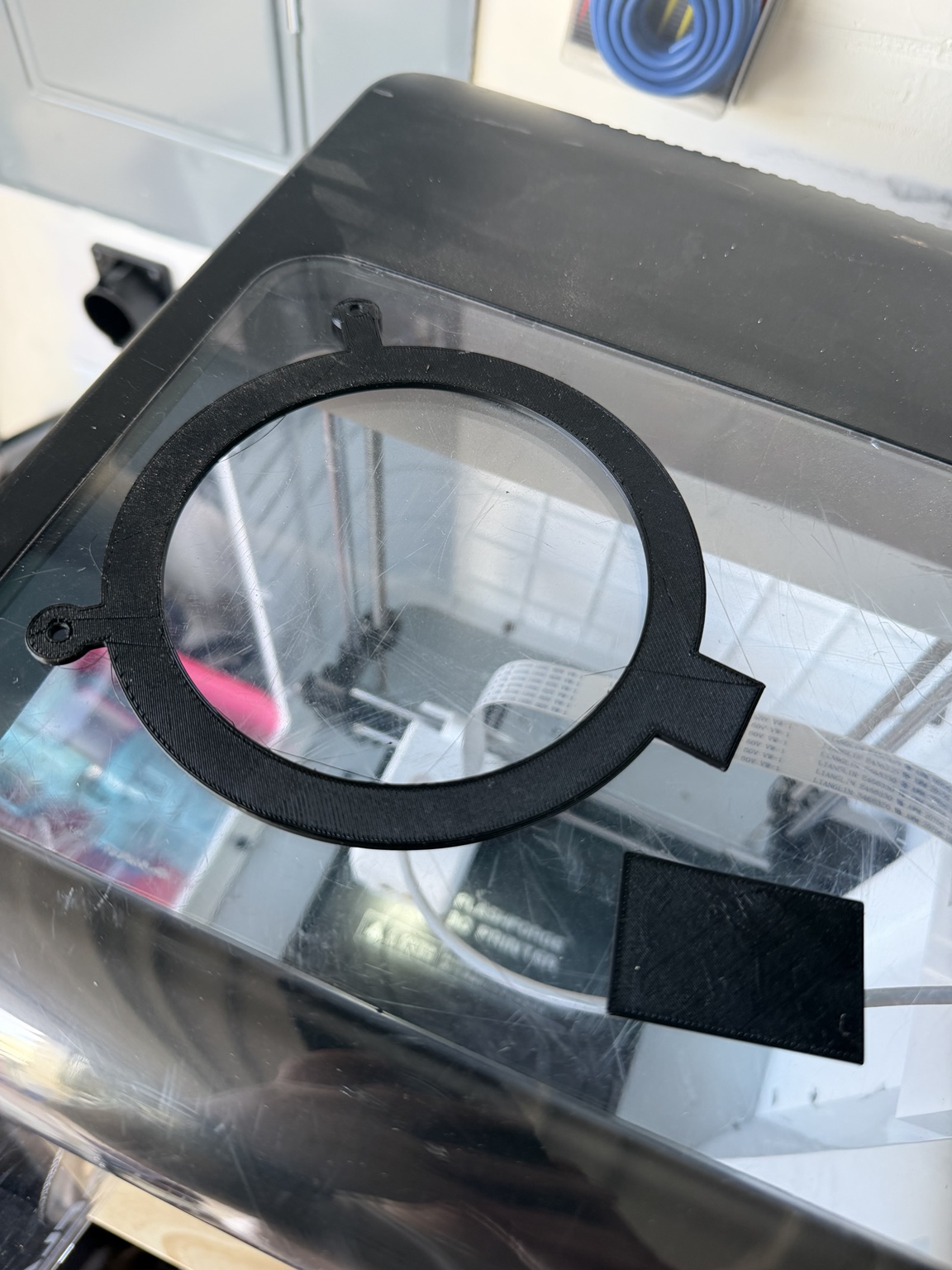 Finished 3D-printed circular display cradle and center joiner
